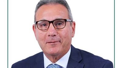 البنك الأهلي المصري يخفض عائد الشهادة البلاتينية إلى 16% لمدة 3 سنوات