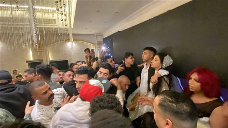 فرح كروان مشاكل 