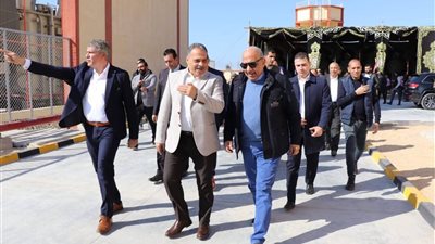 وزير الكهرباء ومحافظ الشرقية يشهدان إطلاق التيار الكهربائي بمحطة محولات الزقازيق