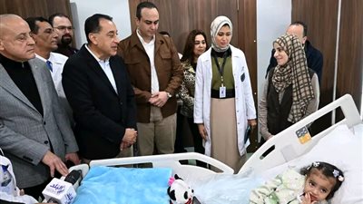 رئيس الوزراء يتفقد مجمع الأقصر الطبي الدولي 