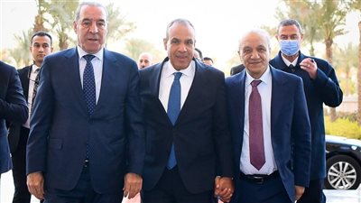 وزير الخارجية المصري يستقبل نائب رئيس دولة فلسطين الشقيقة