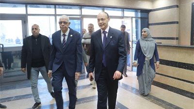 رئيس جامعة المنوفية يتفقد عددًا من الكليات والمنشآت الطبية بالمجمع الطبي
