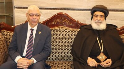 رئيس جامعة المنوفية يهنئ أقباط مصر والمحافظة بعيد الميلاد المجيد