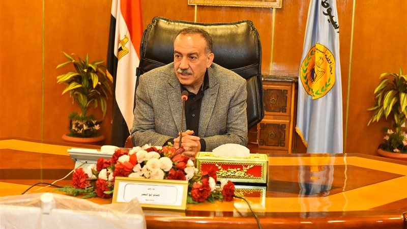محافظ أسيوط 