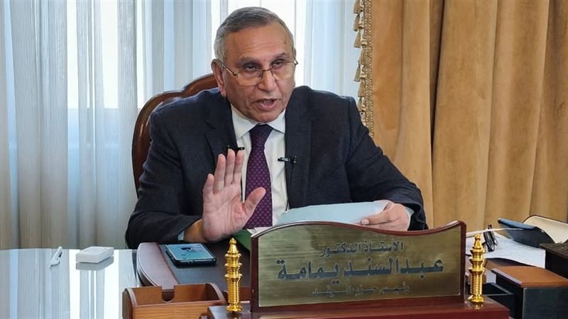 الدكتور‭ ‬عبدالسند‭