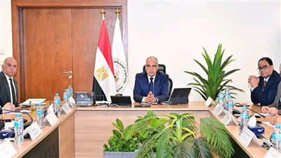 وزير الموارد المائية رفع درجة الجاهزية للتعامل بفاعلية مع السيول والأمطار الغزيرة 