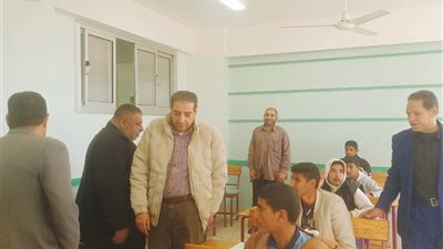 جولة تفقدية لامتحانات النقل بأبو رديس والتأكيد علي الالتزام بالضوابط الإمتحانية