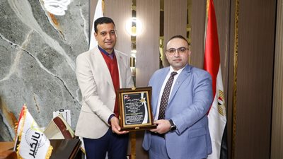 رجل الأعمال أحمد ناصر الصوير يتوّج بجائزة«أفضل رجل أعمال للتميز والإبداع الاقتصادي