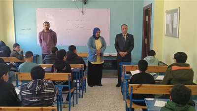 مدير إدارة طور سيناء يتفقد امتحانات النقل بمدرسة إبراهيم الرفاعي الإعدادية