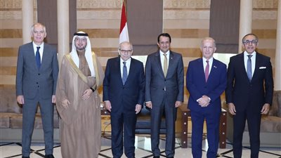السفير المصري في بيروت يشارك في اجتماع دولي لدعم لبنان وتحقيق الإستقرار