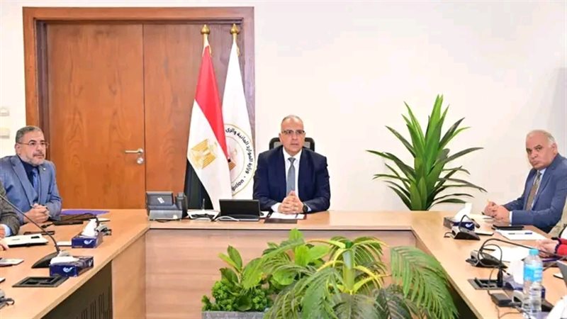 وزير الموارد المائية