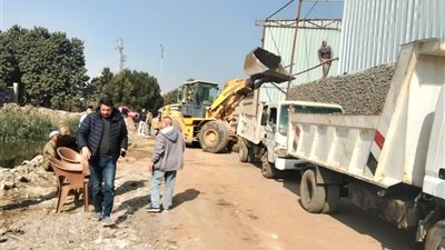 رئيس مدينة أبو النمرس ينقض على المخالفين ويقوم بإزالات التعديات بقرى المركز