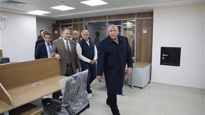 محافظ الوادي الجديد يفتتح مبنى مأمورية الضرائب العقارية الجديد بالفرافرة
