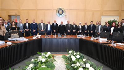 وزير الصناعة والنقل يترأس اجتماع مجلس إدارة مركز تحديث الصناعة