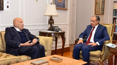 وزير الخارجية يستقبل البروفيسور مجدي يعقوب لتعزيز التعاون الصحي في افريقيا
