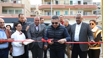 محافظ البحر الأحمر يفتتح أول شاطئ لذوي الهمم بالغردقة