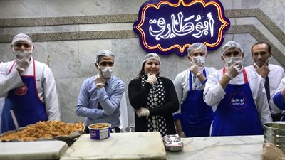 الدكتورة سميرة سليمان تختار «كشري أبو طارق» وتؤكد: نموذج مشرف للتميز المصري 