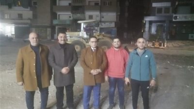 رئيس مركز كفر صقر يتابع أعمال تحسين شارع الجوازات