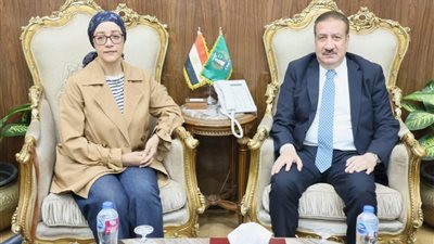 محافظ المنوفية يستقبل وفد وزارة الاتصالات على هامش المؤتمر العلمي لكلية التجارة 