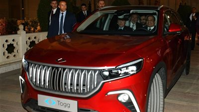 أردوغان أهدى الرئيس السيسي سيارة كهربائية وذلك بمناسبة زيارته الحالية إلى مصر 