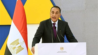 رئيس الوزراء:بناء الأمم لن يتحقق بدون بناء العقول وأغلى ما تملكه مصر