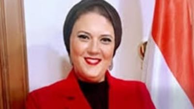 داليا الحزاوي تنظم ندوة توعوية موسعة تحت شعار من الأسرة يصنع المستقبل