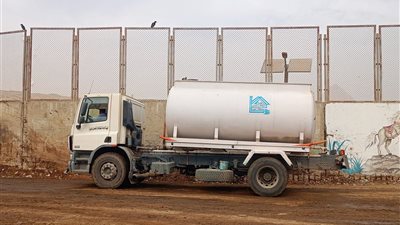 محافظة الجيزة ترفع ١٢٠٠ طن مخلفات هدم بمحيط المنطقة الأثرية بالهرم