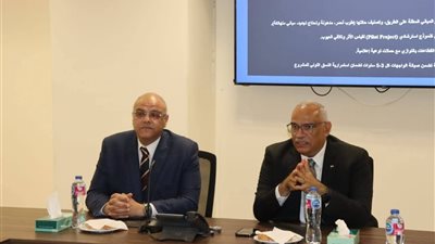 محافظ القليوبية يبحث مع جهاز التنسيق الحضاري تطوير الواجهات المطلة بالطريق الدائري
