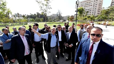 وزير الإسكان ومحافظ القاهرة ومستشار رئيس الجمهورية يتفقدون مشروعات تطوير القاهرة الخديوية