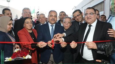 محافظ الشرقية يفتتح مستشفى 