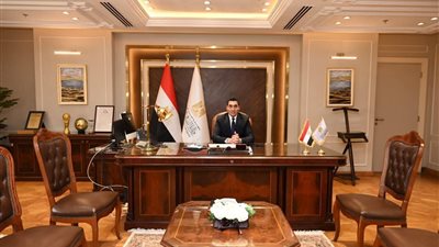 جوهر نبيل يصل مقر الوزارة لمباشرة مهام عمله عقب أداء اليمين الدستورية