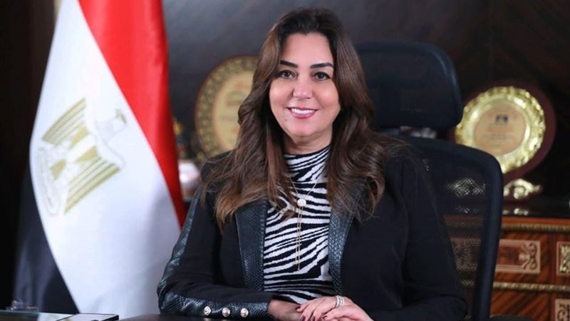 الدكتورة منال عوض