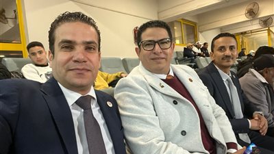 محمد رشيدي يساند النادي الإسماعيلي من مدرجات استاد الإسماعيلية