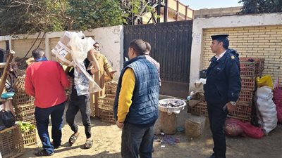 رئيس مدينة أبوالنمرس بالجيزة يشن حملة إشغالات مكبرة لإعادة الإنضباط لقرى المركز