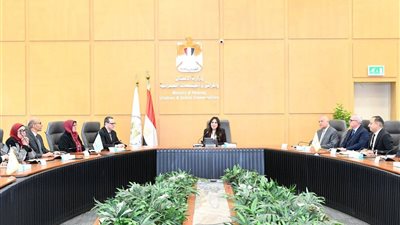 وزيرة الإسكان تتابع مستجدات ملفات تقنين الأوضاع بالأراضي المضافة للمدن الجديدة