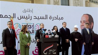 رئيس الوزراء يعلن إطلاق المبادرة الرئاسية 