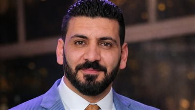 بين سلطة المدير وروح القائد… تُحسم مصائر المؤسسات