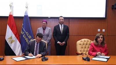 وزير الاتصالات يشهد إطلاق المنصة الإلكترونية