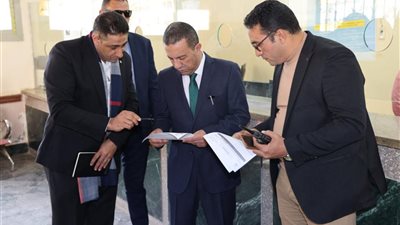 محافظ المنوفية يفاجئ المركز التكنولوجي بحي شبين الكوم لمتابعة انتظام سير العمل