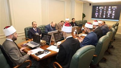 وزير الأوقاف يجتمع بمديري المديريات لمتابعة جهود الوزارة في رمضان