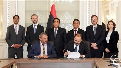 المنفي:يبحث مع فريق دولي,مستجدات قضية مقتل سيف الإسلام,ويوقّع مذكرة لتعزيز مسار العدالة