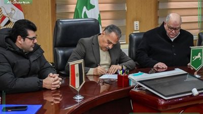 محافظ الشرقية يعتمد تعريفة المواصلات الجديدة لوسائل النقل الداخلي والخارجي ومستودعات البوتاجاز