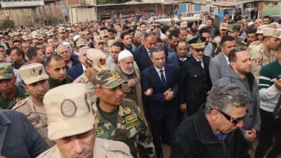 محافظ المنوفية يتقدم جنازة الشهيد العميد أحمد سمير نور الدين بأشمون