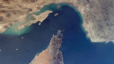   أمريكا أم إيران من الأقرب بالسيطرة على مضيق هرمز ؟