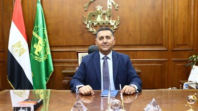 محافظ القليوبية يُشرف على تسليم أرض