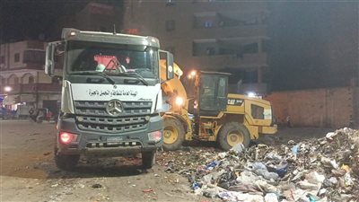 محافظة الجيزة ترفع 1800 طن مخلفات من العمرانية والوراق وإمبابة 