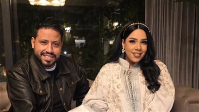 تفاصيل عودة المنتج الفني محمد كارتر لزوجته الفنانة شيماء سيف  