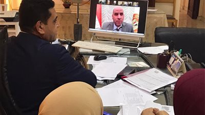 وزير العمل رفع كفاءة الأداء وتطوير الخدمات أولوية المرحلة