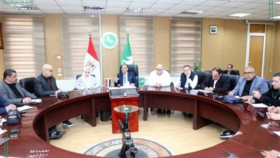 محافظ الشرقية يعقد اجتماعاً موسعاً لبحث الاستعدادات لإستقبال عيد الفطر المبارك