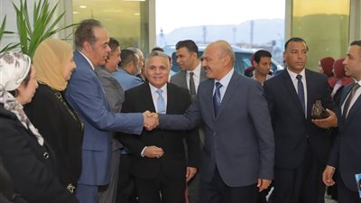 جامعة السويس تحيي الذكرى الأولى للشهيد عبدالرحمن عزالدين ..وتكرم الفائزين حفظة القرآن 